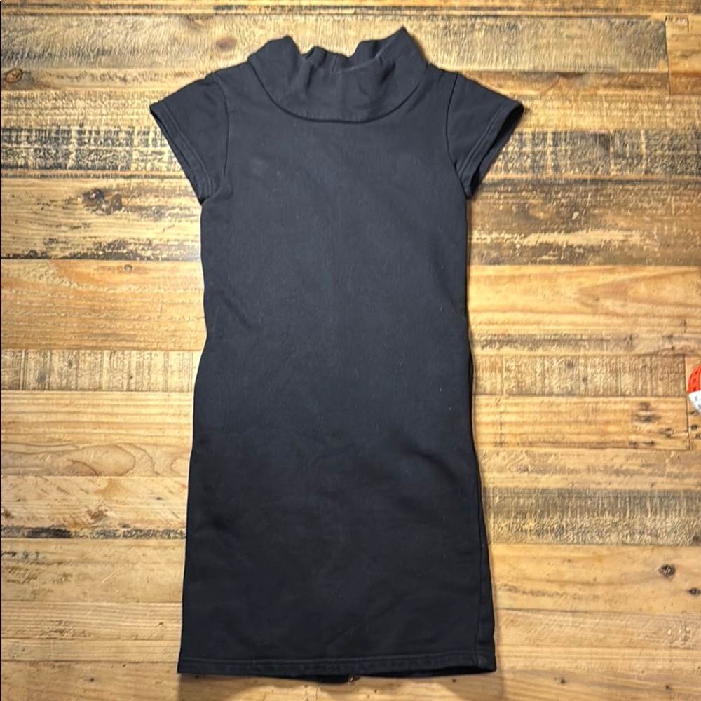 Girls 100% cotton youth dress, size 6